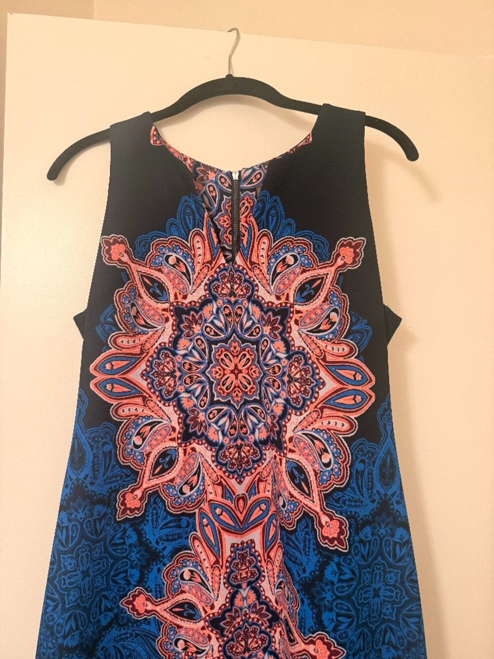 Multi color sleeveless dress Size 8